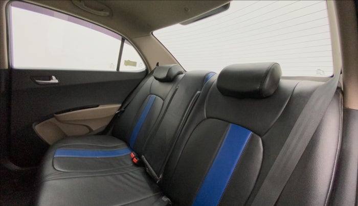 2016 Hyundai Xcent SX 1.2, Petrol, Manual, 37,929 km, Right Side Rear Door Cabin
