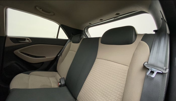 2017 Hyundai Elite i20 Magna Executive 1.2, Petrol, Manual, 27,671 km, Right Side Rear Door Cabin