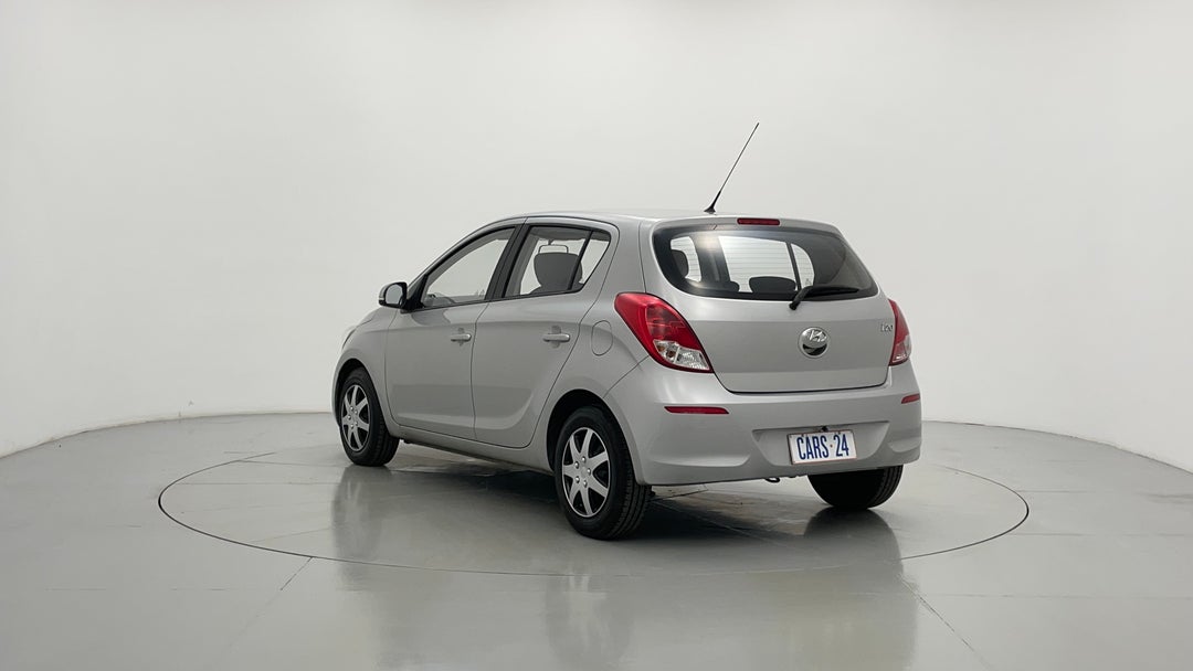 Left Back Diagonal (45- Degree) View