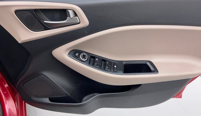 2015 Hyundai Elite i20 ASTA 1.2, Petrol, Manual, 51,969 km, Driver Side Door Panel Controls
