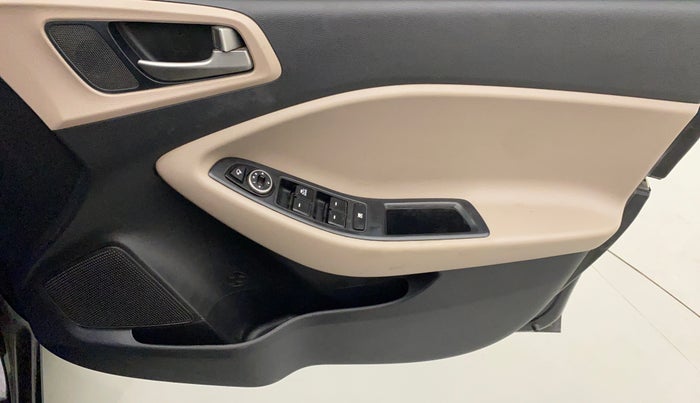 2016 Hyundai Elite i20 SPORTZ 1.2, Petrol, Manual, 98,759 km, Driver Side Door Panels Control