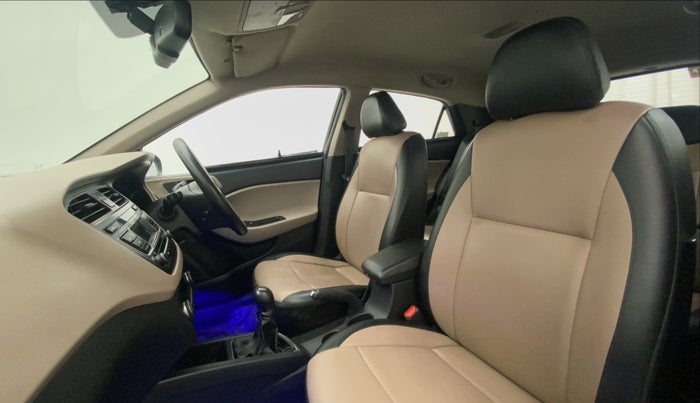 2016 Hyundai Elite i20 SPORTZ 1.2, Petrol, Manual, 98,759 km, Right Side Front Door Cabin
