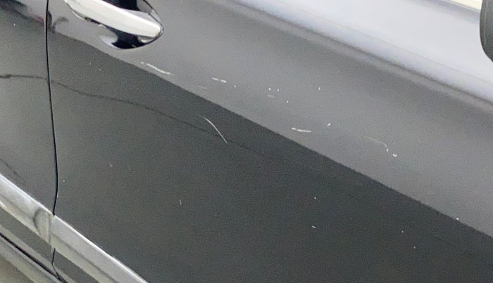 2016 Hyundai Elite i20 SPORTZ 1.2, Petrol, Manual, 98,759 km, Driver-side door - Minor scratches