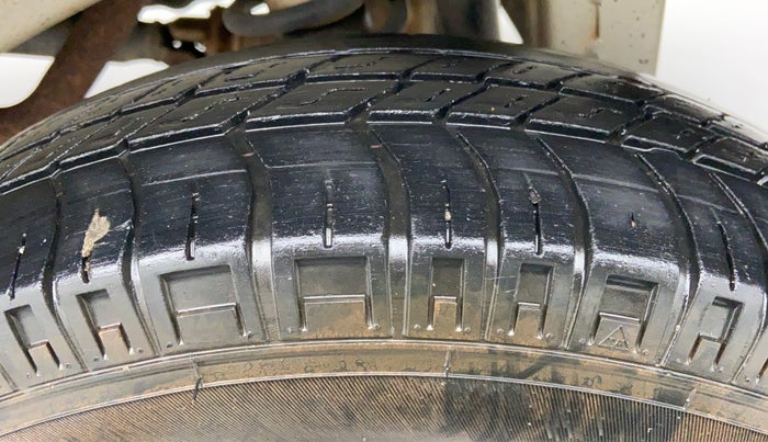 2018 Maruti Eeco 5 STR WITH AC PLUSHTR, Petrol, Manual, 48,971 km, Left Rear Tyre Tread