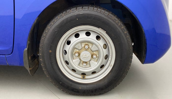2015 Hyundai Eon D-LITE+, Petrol, Manual, 47,166 km, Right Front Wheel