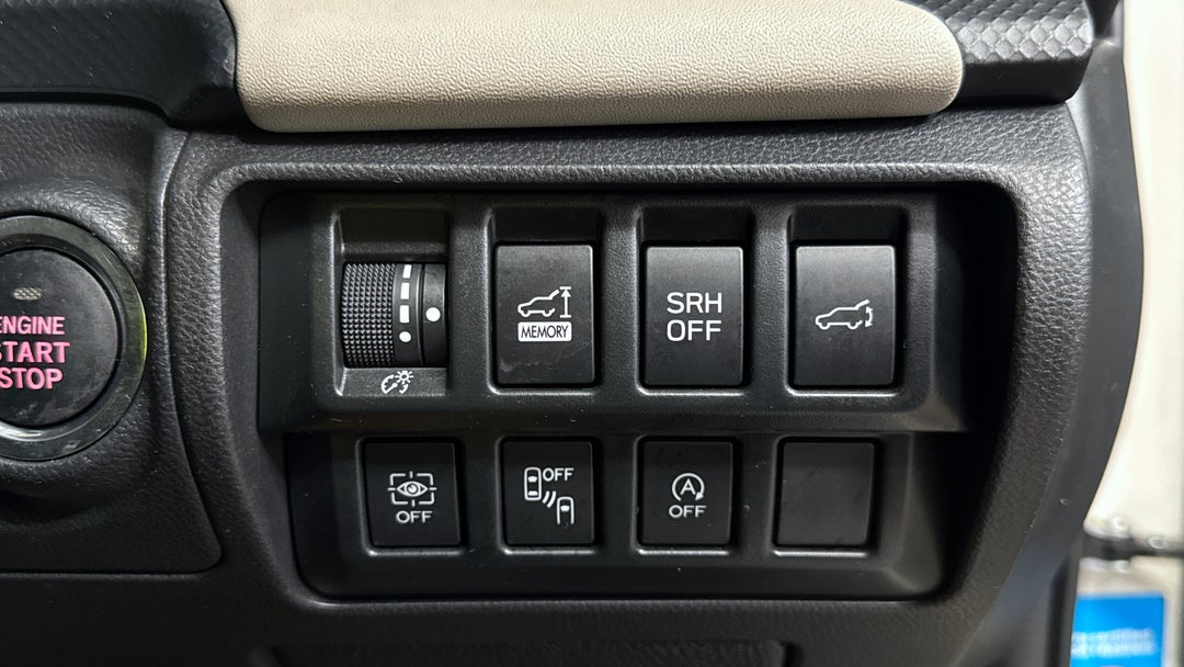 2022 Subaru Forester 2.5i Premium (AWD), Automatic, 70641 km, Utility Switches/Buttons