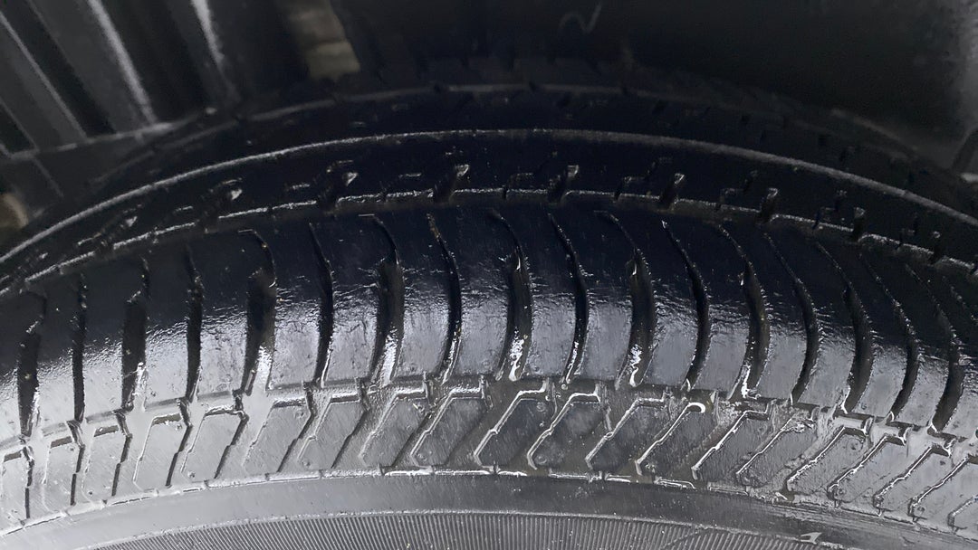 Right Rear Tyre Tread
