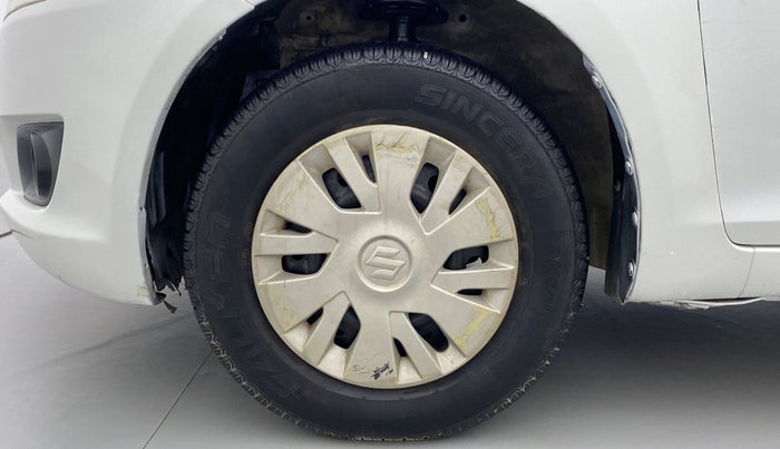 2013 Maruti Swift VXI, Petrol, Manual, 67,258 km, Left Front Wheel