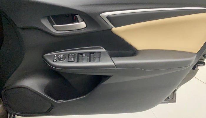 2019 Honda Jazz 1.2L I-VTEC VX CVT, Petrol, Automatic, 18,843 km, Driver Side Door Panels Control