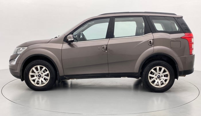 2017 Mahindra XUV500 W10 AT FWD, Diesel, Automatic, 93,913 km, Left Side
