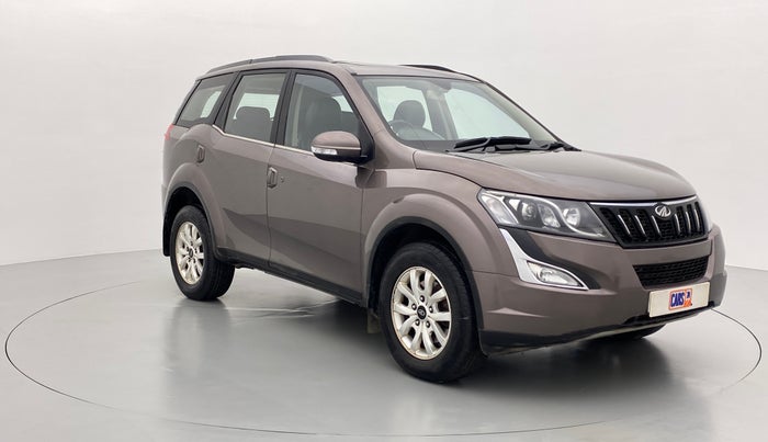 2017 Mahindra XUV500 W10 AT FWD, Diesel, Automatic, 93,913 km, Right Front Diagonal