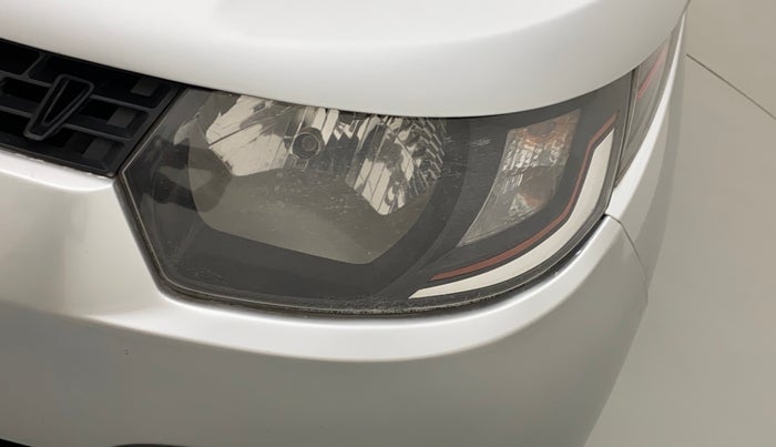 2016 Mahindra Kuv100 K2 PLUS 6 STR, Petrol, Manual, 71,668 km, Left headlight - Faded