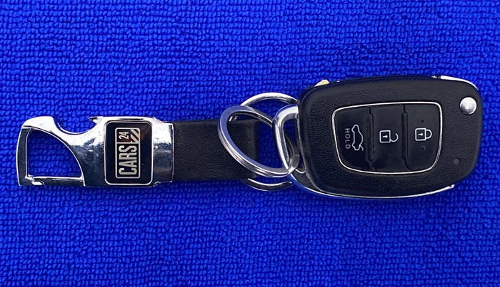 2021 Hyundai GRAND I10 NIOS SPORTZ CNG MT, CNG, Manual, 12,295 km, Key Close Up