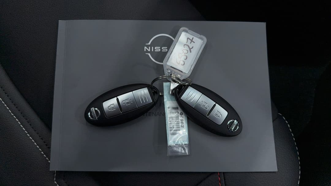 2024 Nissan Navara Pro-4x (4x4), Automatic, 18840 km, Key Close-up