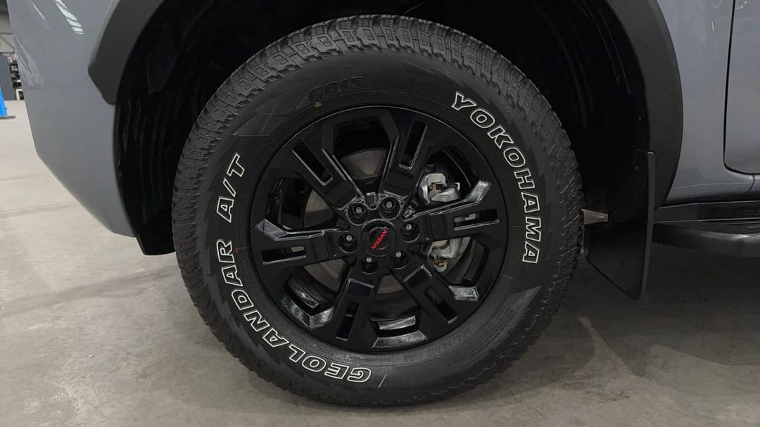 2024 Nissan Navara Pro-4x (4x4), Automatic, 18840 km, Left Front Wheel