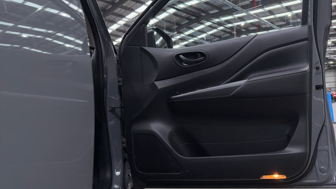 2024 Nissan Navara Pro-4x (4x4), Automatic, 18840 km, Speaker View