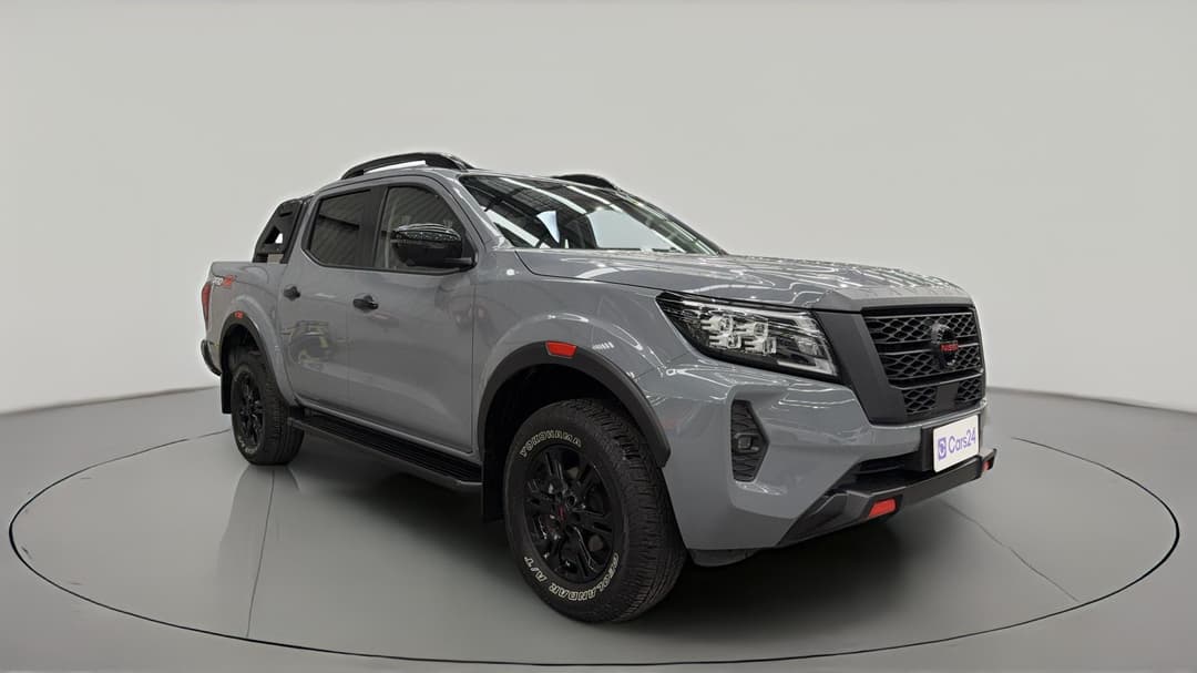 2024 Nissan Navara Pro-4x (4x4), Automatic, 18840 km, Right Front Diagonal (45- Degree) View