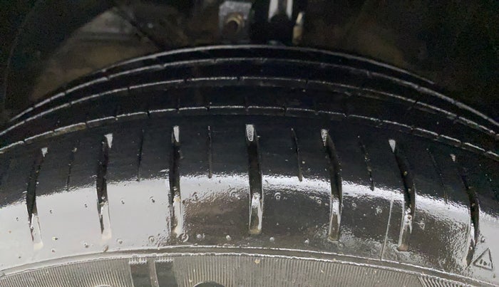 2018 Maruti Baleno ZETA PETROL 1.2, Petrol, Manual, 23,554 km, Left Front Tyre Tread