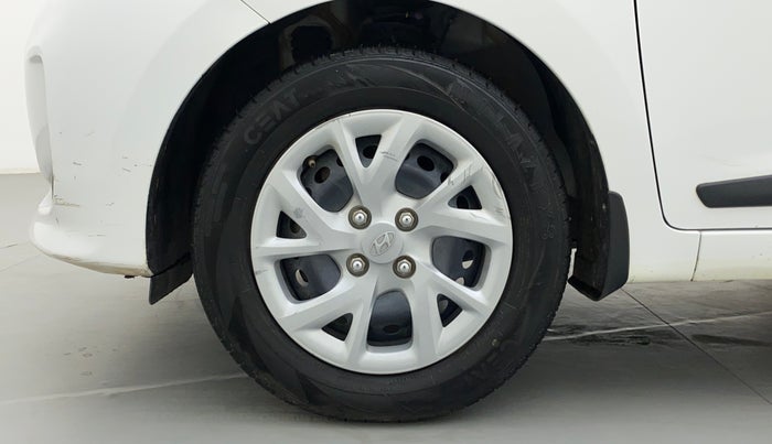 2019 Hyundai Grand i10 MAGNA 1.2 VTVT, Petrol, Manual, 61,585 km, Left Front Wheel