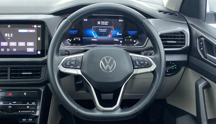 2021 Volkswagen TAIGUN TOPLINE 1.0 TSI MT, Petrol, Manual, 7,977 km, Steering Wheel Close Up