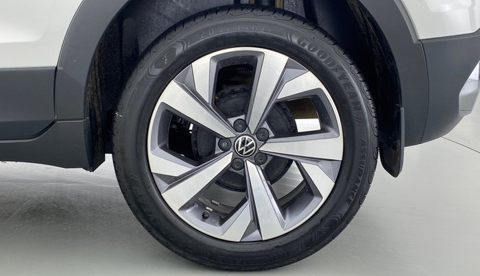 2021 Volkswagen TAIGUN TOPLINE 1.0 TSI MT, Petrol, Manual, 7,977 km, Left Rear Wheel