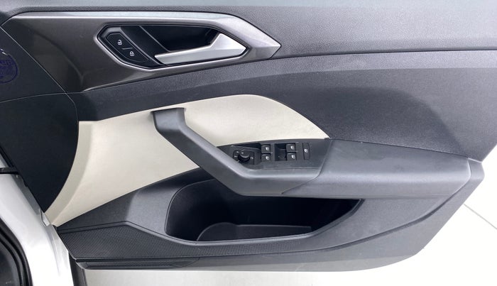 2021 Volkswagen TAIGUN TOPLINE 1.0 TSI MT, Petrol, Manual, 7,977 km, Driver Side Door Panels Control