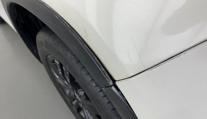 2018 Maruti Vitara Brezza ZDI, Diesel, Manual, 91,293 km, Right fender - Cladding has minor damage