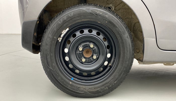2015 Maruti Celerio VXI AGS, CNG, Automatic, 41,585 km, Right Rear Wheel
