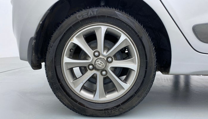 2015 Hyundai Grand i10 ASTA 1.2 (O) VTVT, Petrol, Manual, 64,120 km, Right Rear Wheel