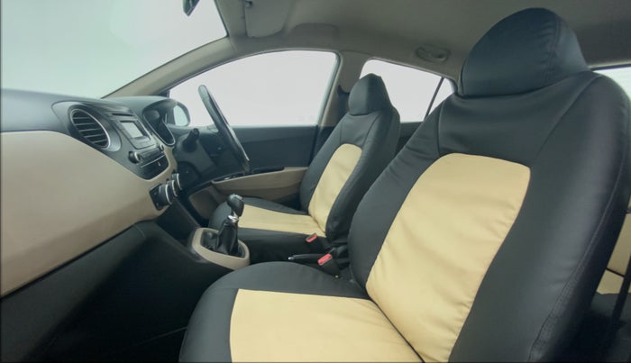 2015 Hyundai Grand i10 ASTA 1.2 (O) VTVT, Petrol, Manual, 64,120 km, Right Side Front Door Cabin View