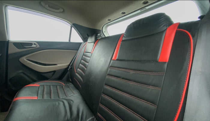 2018 Hyundai Elite i20 Magna Executive 1.2, Petrol, Manual, 35,055 km, Right Side Rear Door Cabin