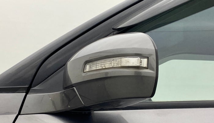 2012 Maruti Swift VXI, Petrol, Manual, 72,958 km, Left rear-view mirror - Indicator light not working