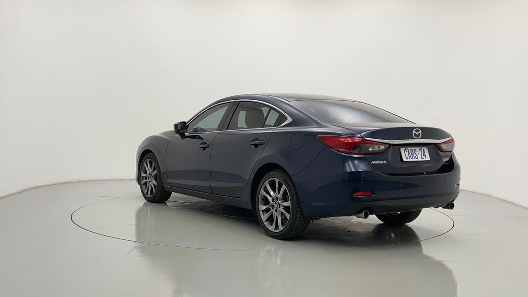 Left Back Diagonal (45- Degree) View