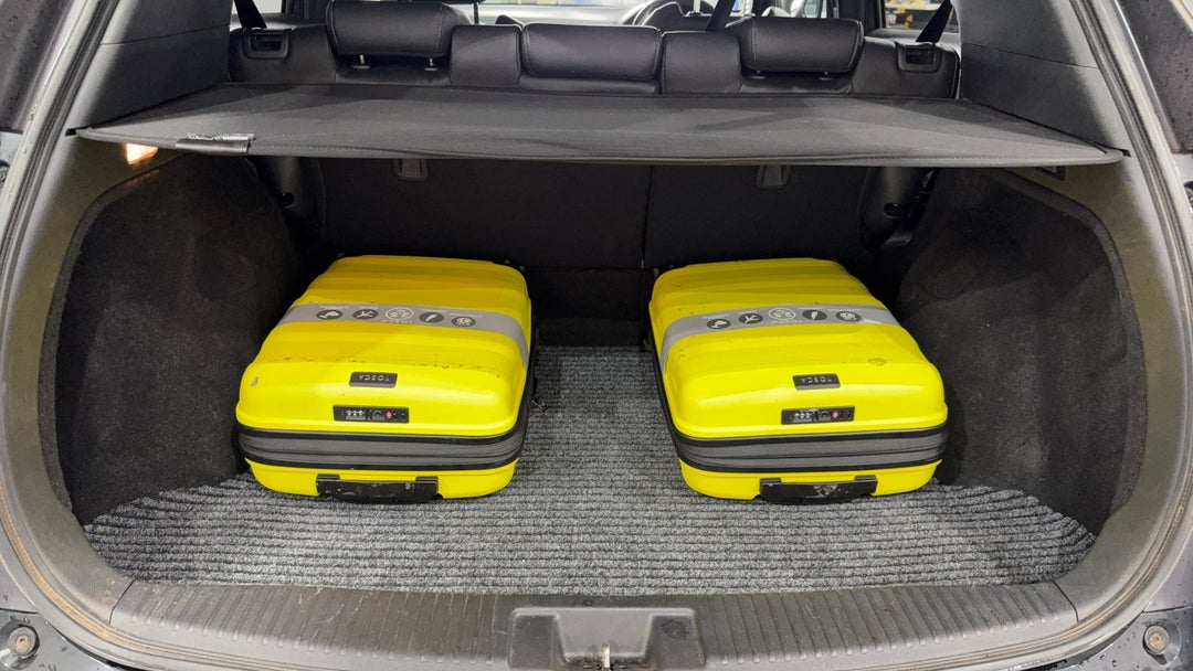 2018 Honda HR-V Rs, Automatic, 48090 km, Boot Inside View with Luggage