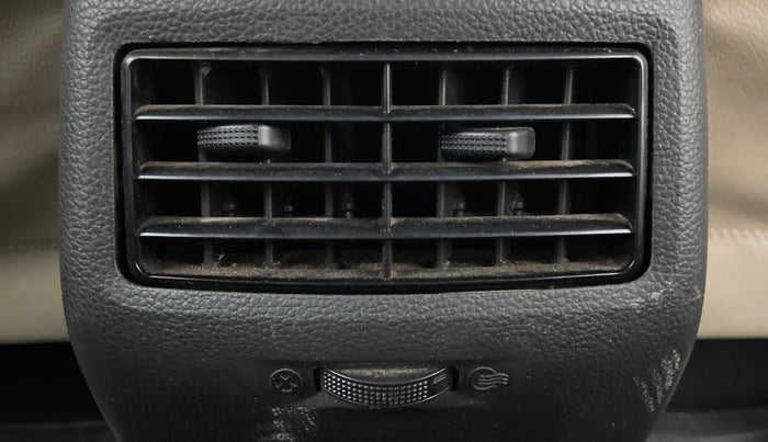 2015 Hyundai Elite i20 MAGNA 1.2, Petrol, Manual, 34,750 km, Rear AC Vents