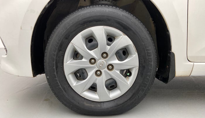 2015 Hyundai Elite i20 MAGNA 1.2, Petrol, Manual, 34,750 km, Left Front Wheel