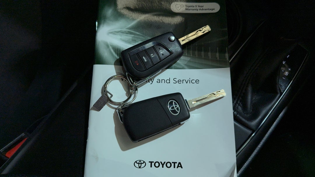 2021 Toyota Camry Ascent, Automatic, 91641 km, Key Close-up