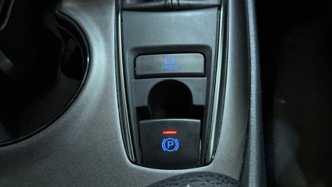 2021 Toyota Camry Ascent, Automatic, 91641 km, Handbrake