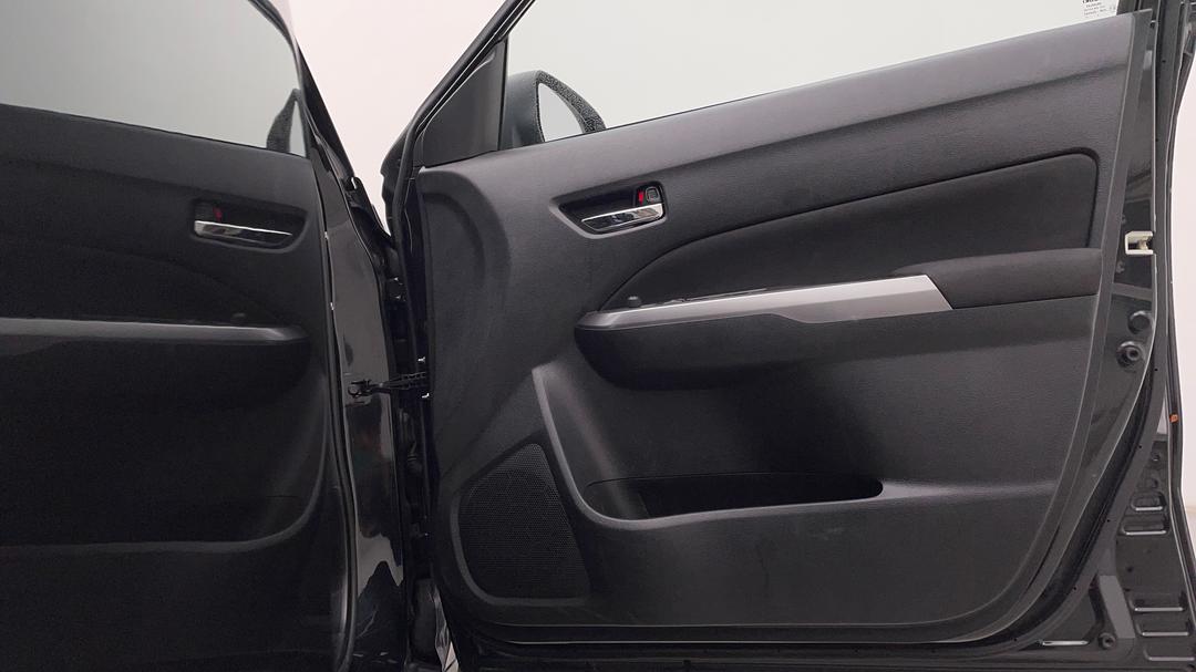 2022 Suzuki Vitara 1.6l, Automatic, 64287 km, Speaker View