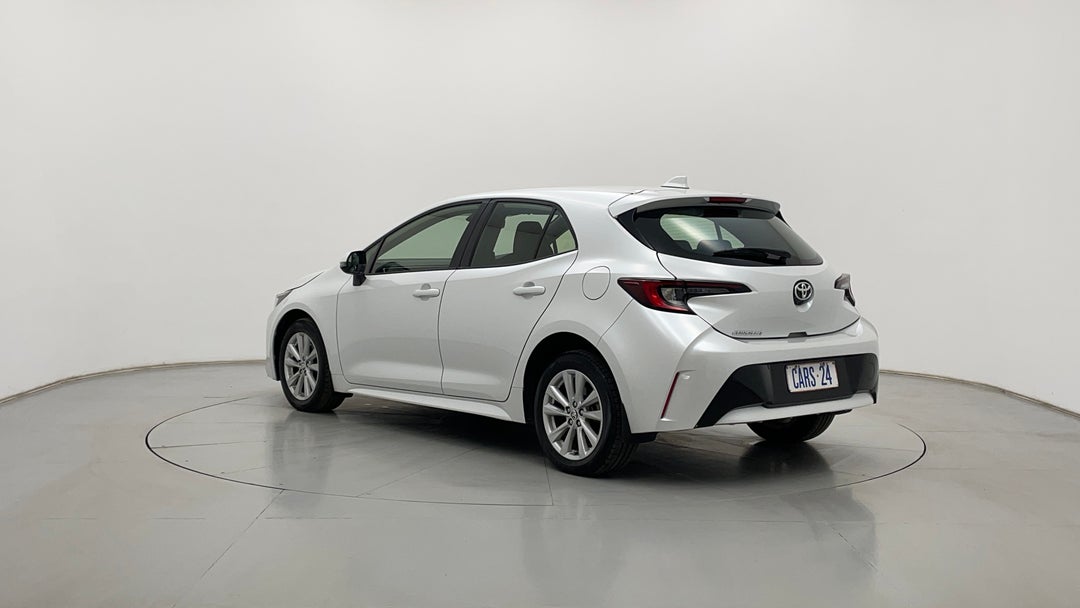 Left Back Diagonal (45- Degree) View