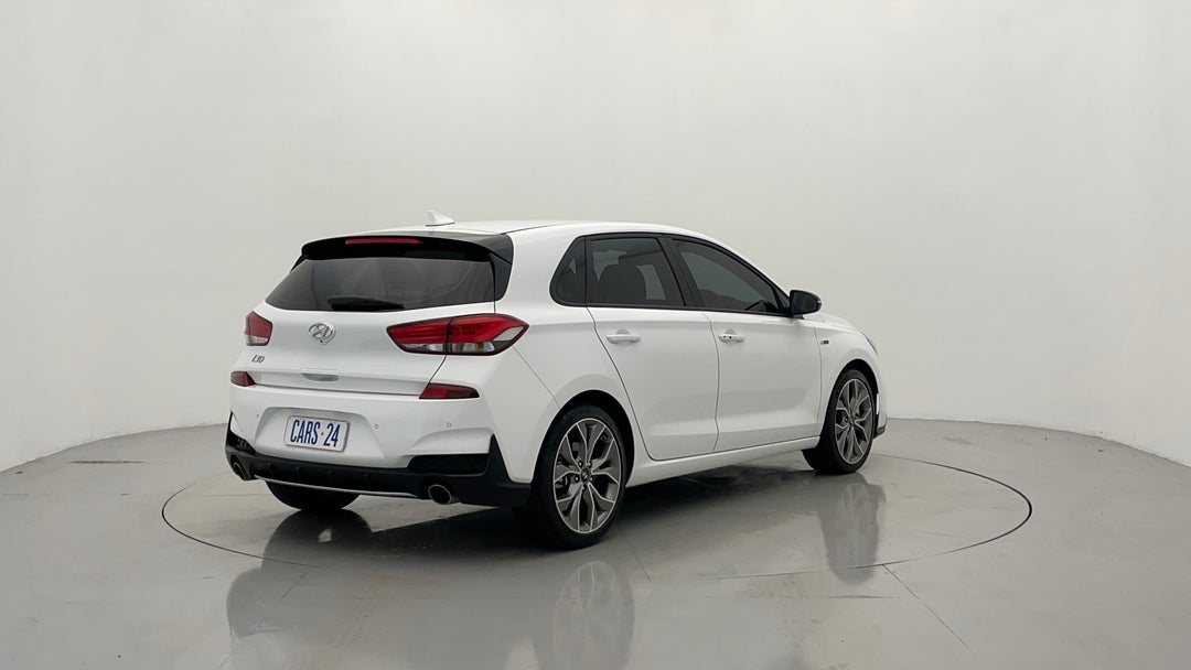 Right Back Diagonal (45- Degree) View