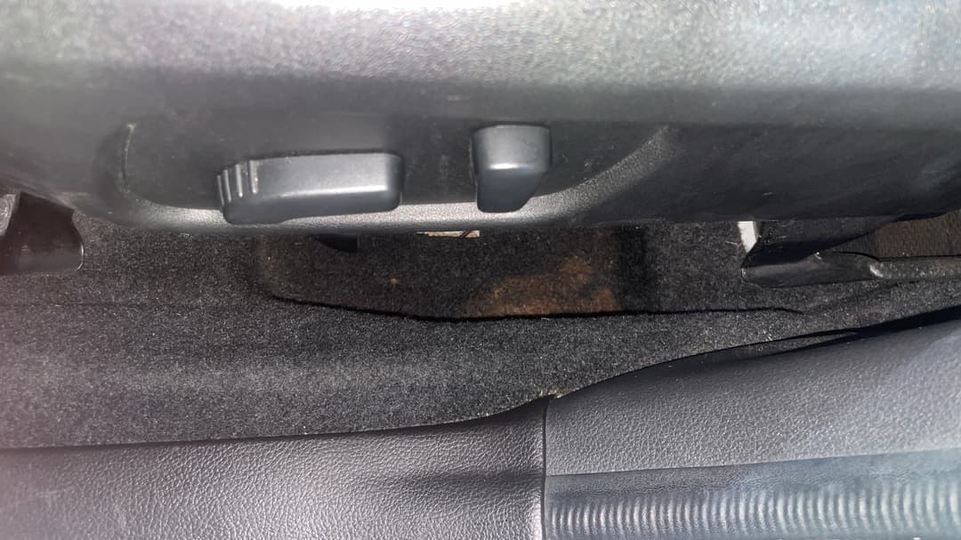 2016 Subaru Forester 2.0xt Premium, Automatic, 125852 km, Floors / Carpets Stain
