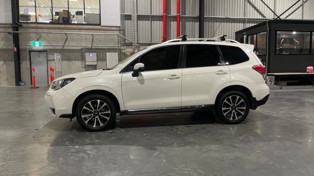 2016 Subaru Forester 2.0xt Premium, Automatic, 125852 km, Left Side View