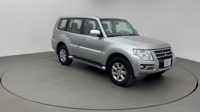2020 MITSUBISHI PAJERO
