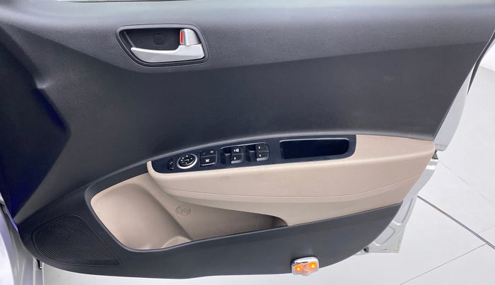 2016 Hyundai Xcent S 1.2, Petrol, Manual, 24,677 km, Driver Side Door Panels Control
