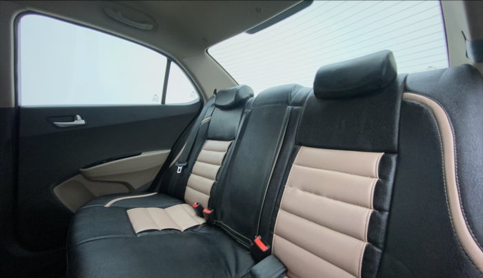 2016 Hyundai Xcent S 1.2, Petrol, Manual, 24,677 km, Right Side Rear Door Cabin