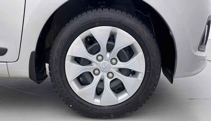 2016 Hyundai Xcent S 1.2, Petrol, Manual, 24,677 km, Right Front Wheel