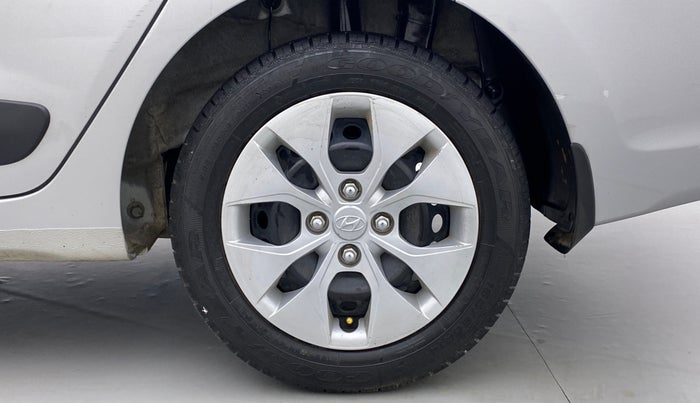 2016 Hyundai Xcent S 1.2, Petrol, Manual, 24,677 km, Left Rear Wheel
