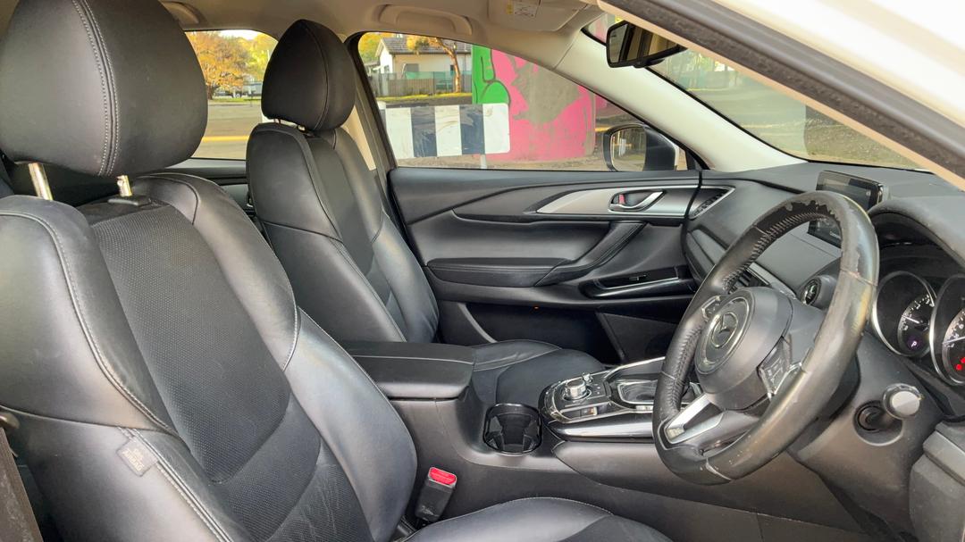 2017 Mazda CX-9 Touring (fwd), Automatic, 124213 km, Right Side Front Door Cabin View