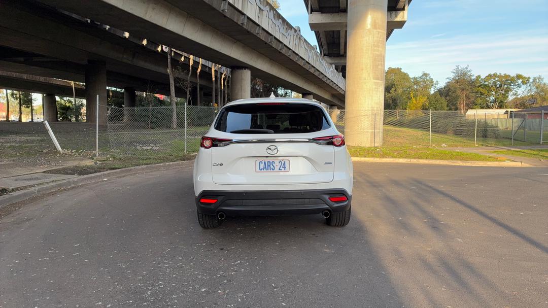 2017 Mazda CX-9 Touring (fwd), Automatic, 124213 km, Back/Rear View